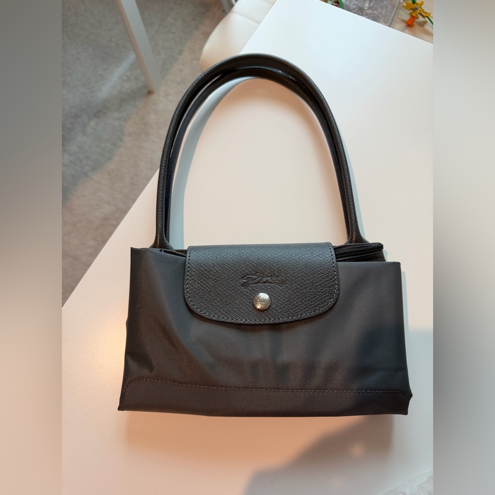 Le Pliage Green M Tote Bag Graphite - Recycled Canvas - Picture 3 of 12